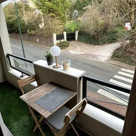 Apartamento / Avec Balcon Bougival